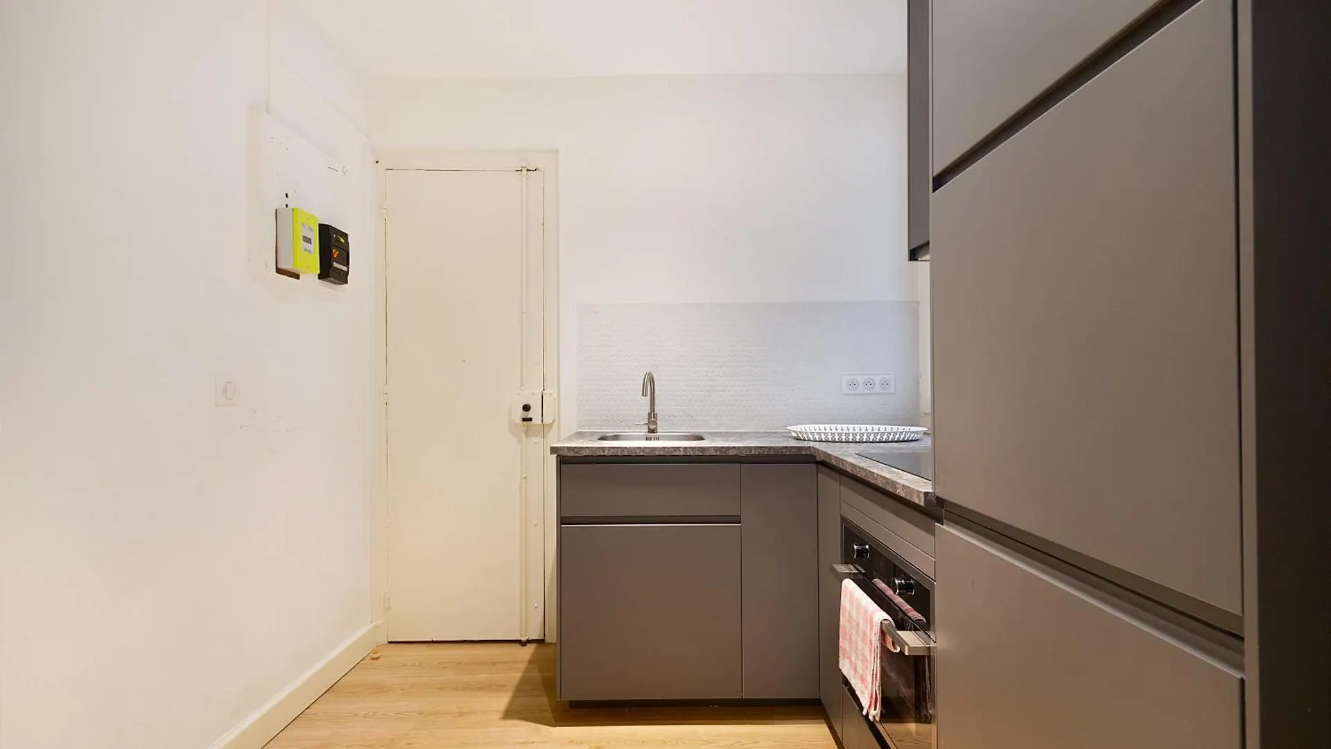 Home Sweet Home Sauffroy Batignolles Paris 0*,  France